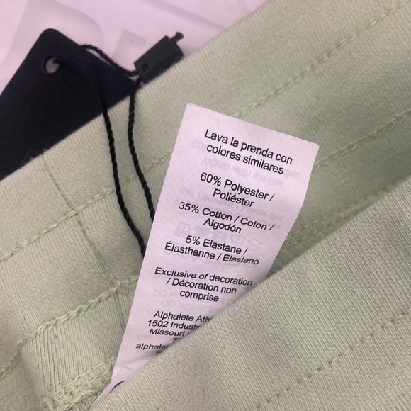 Alphalete Core Shorts in Frozen Spring (Light Green) Size XS Athletic Gym Wear - Picture 13 of 15